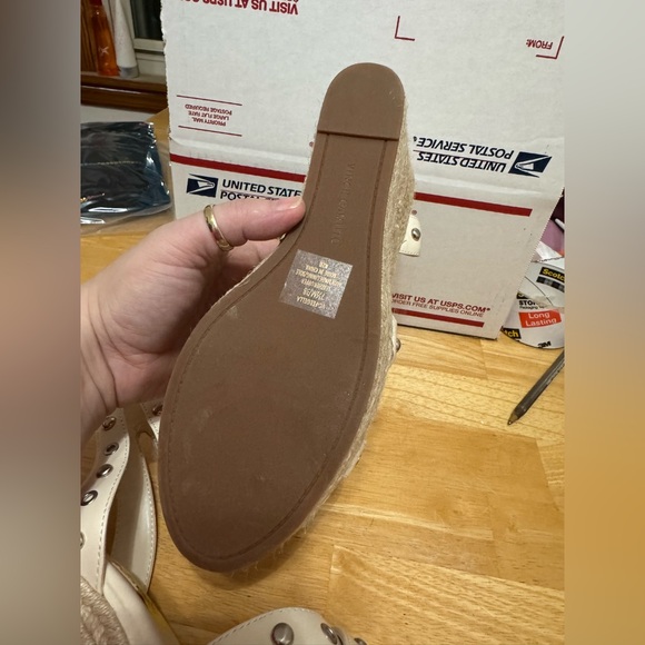 Vince Camuto, size 7-1/2 M wedges, beige color. - Picture 8 of 12